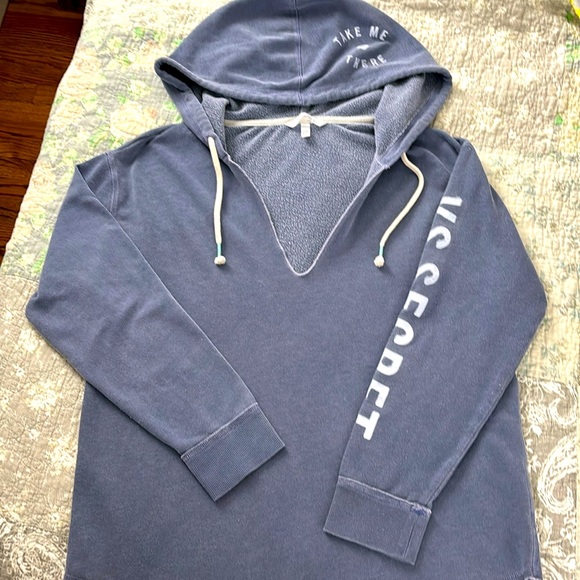 Victoria's Secret Tops - 💙VICTORIA’S SECRET HOODED PULLOVER SWEATSHIRT-Size Medium in Blue